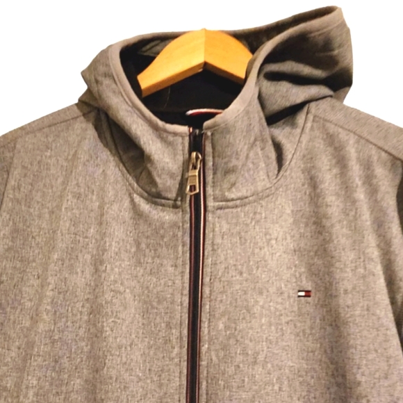 Tommy Hilfiger Gray Men's Hooded Performance Soft Shell Jacket - Picture 8 of 9